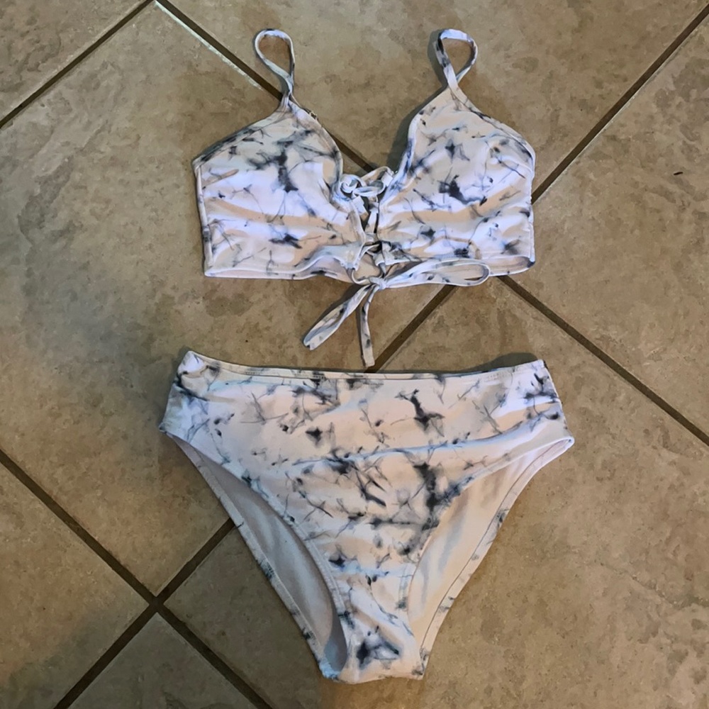 Marble high waisted bikini
